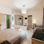 Πανσιόν Scilla E Cariddi