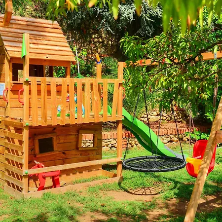 Casa de hóspedes Scilla E Cariddi 3*